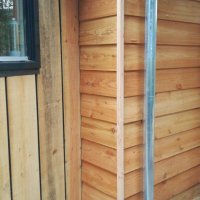 Hout buitengebouw Peize